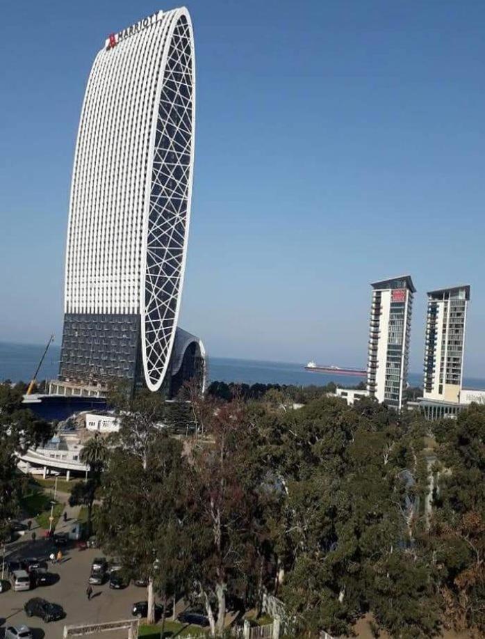 Apartament With Sea View Apartment Батуми Екстериор снимка
