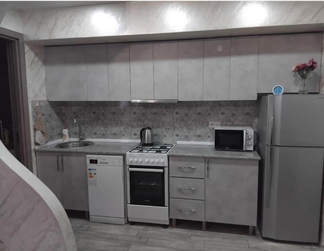 Apartament With Sea View Apartment Батуми Екстериор снимка